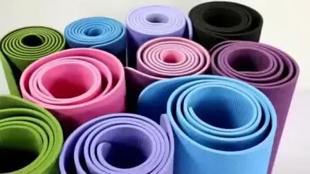 Tapis de yoga en mousse TPE antidérapant à double couche de couleur pour salle de sport